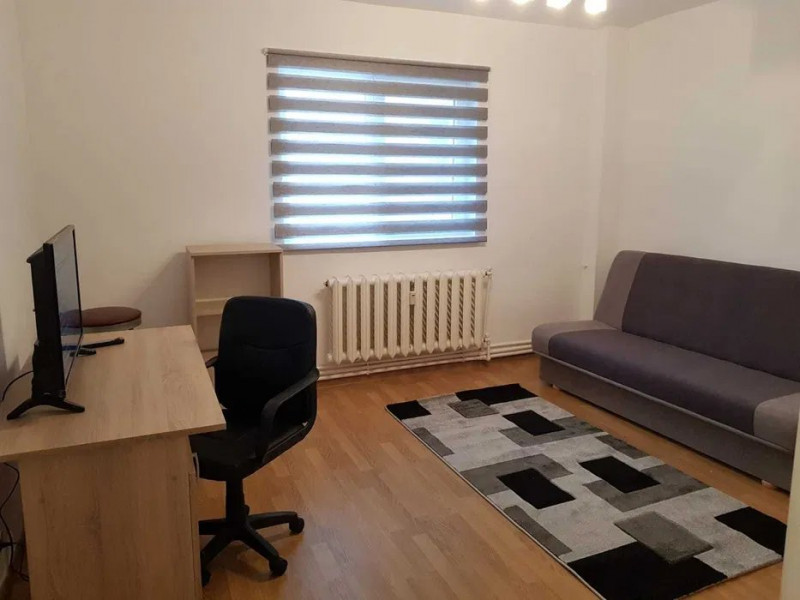 CENTRU - apartament cu 2 cam decomandat 