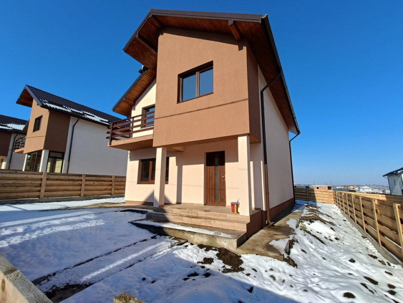 Finalizata! Casa 4 camere, incalzire pardoseala. Popas Pacurari- Valea Lupului