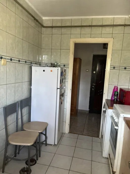 APARTAMENT 2 CAMERE, MOBILAT UTILAT, PODU ROS, 1001 ARTICOLE