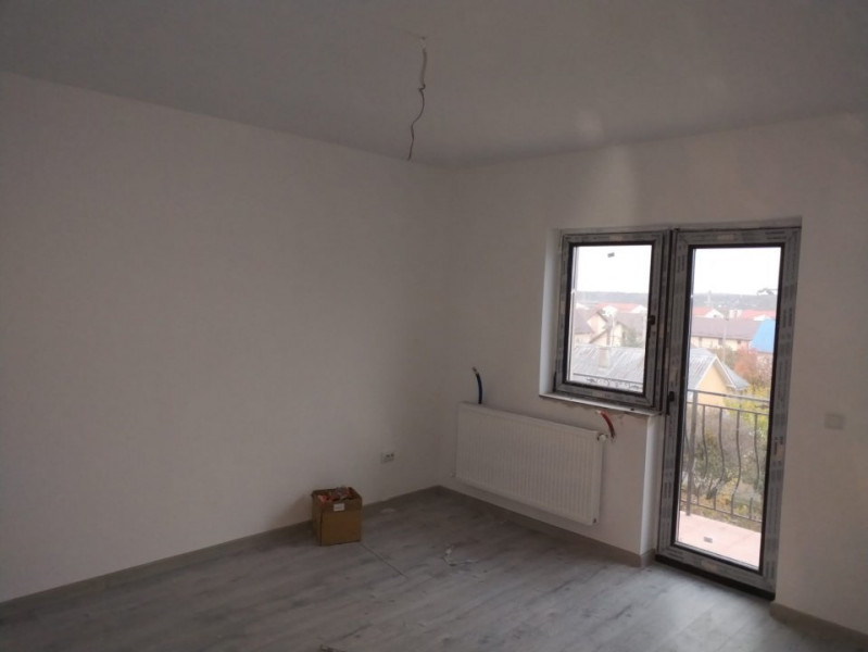 65000e ,APARTAMENT 3 CAMERE, DECOMANDAT, 2BAI, 2 BALCOANE ,Capat-CUG