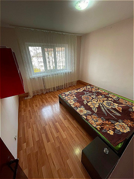 Apartament 3 camere decomandat - Tomesti 