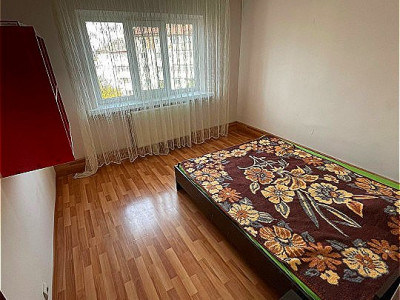 Apartament 3 camere decomandat - Tomesti 