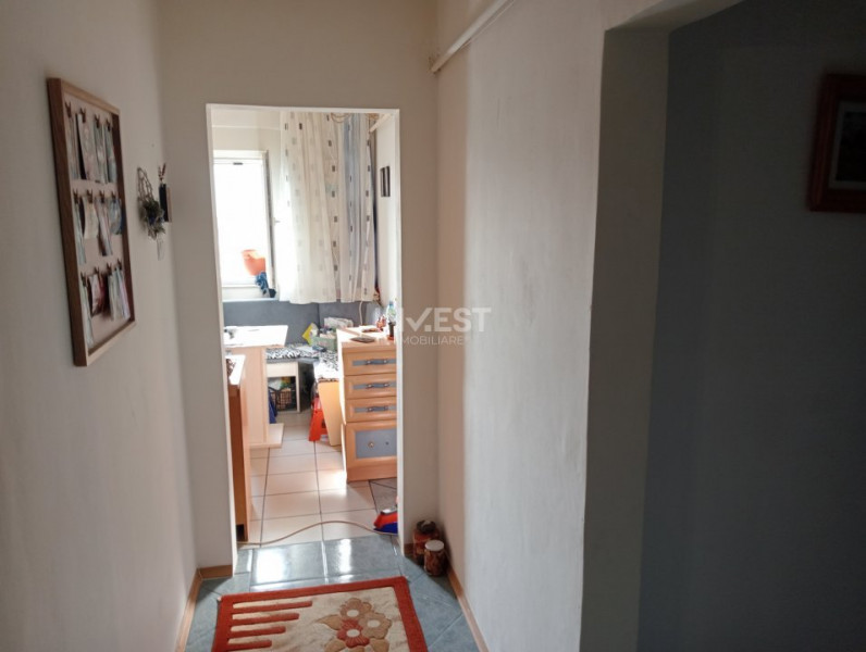 Apartament 3 camere decomandat, Dacia