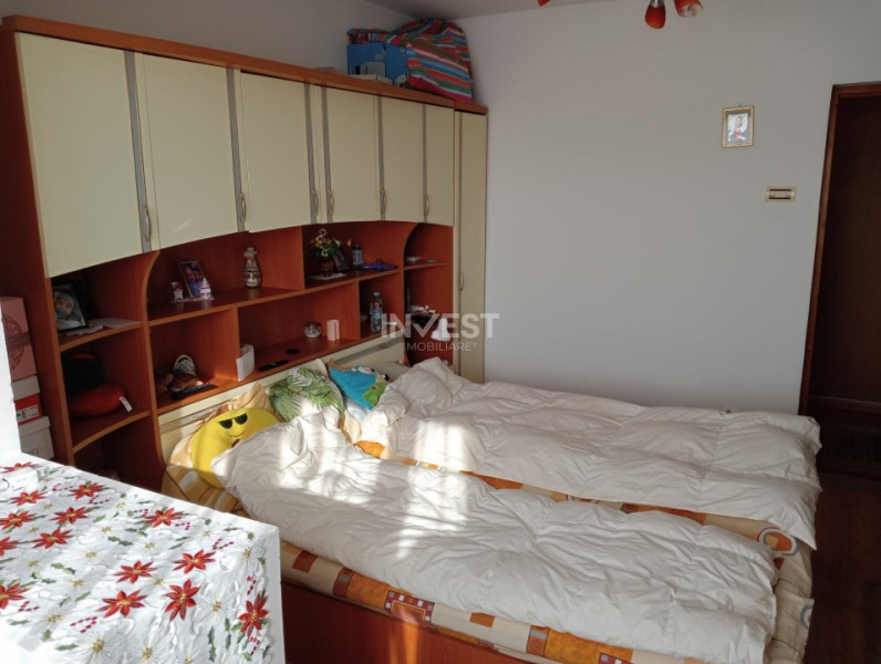Apartament 3 camere decomandat, Dacia