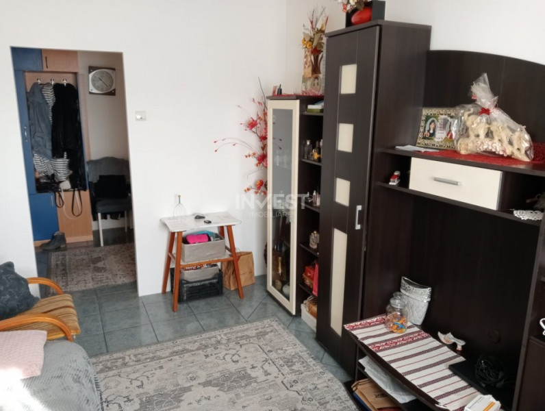 Apartament 3 camere decomandat, Dacia