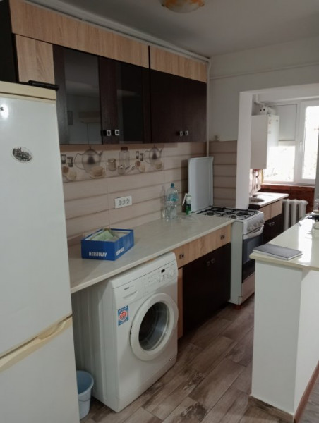Apartament cu 1 camera decomandat, zona foarte buna aproape de lidl dacia