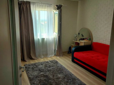 2 Camere Decomandat, mobilat si utilat cu parcare, capat CUG