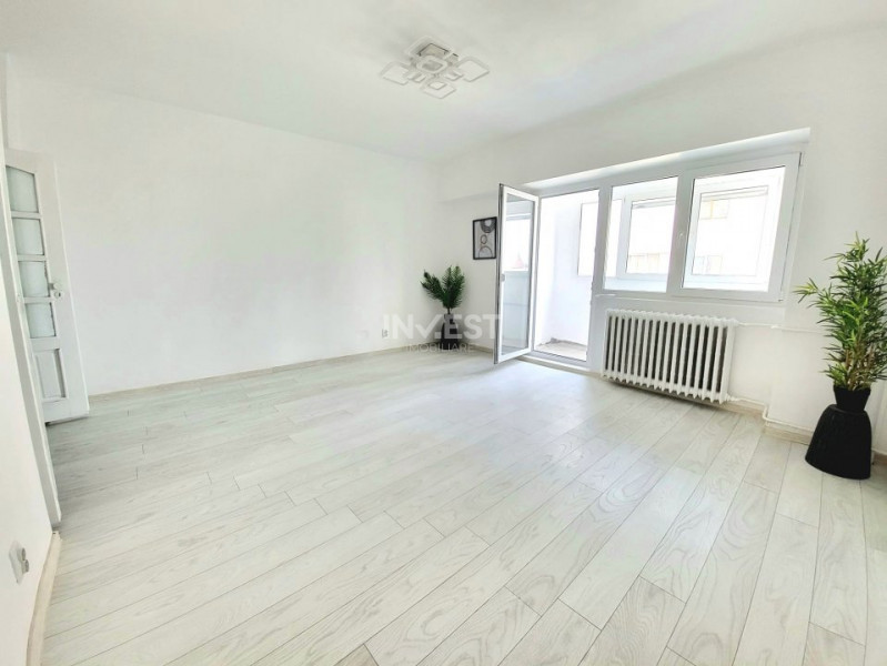 Apartament 1 camera, decomandat, 41 mp, bloc 1986, Nicolina