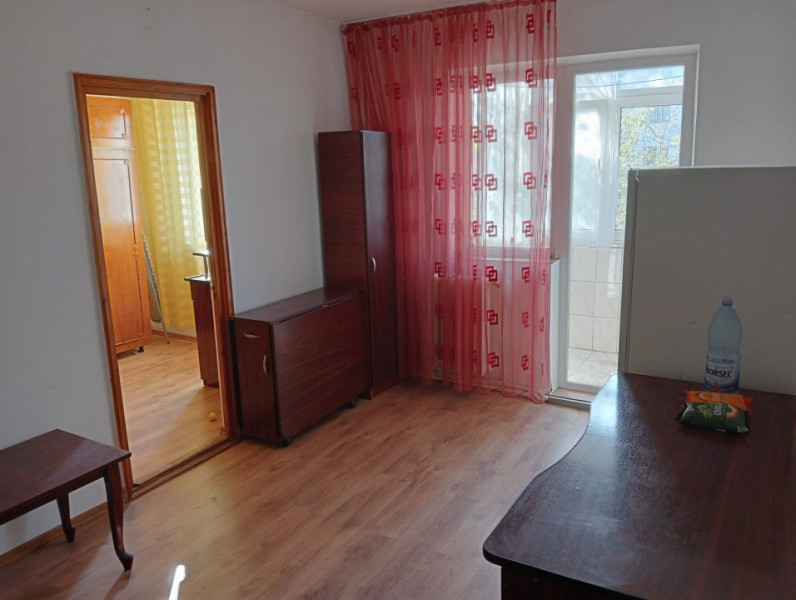 Apartament cu 2 camere,etajul 1,zona Familial-Alexandru