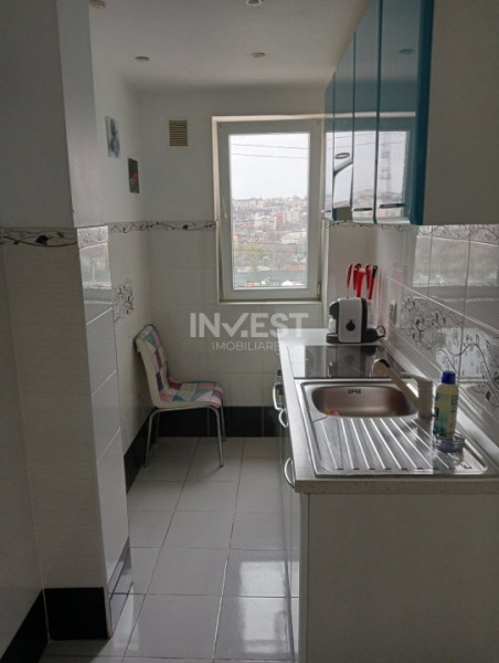 Apartament 2 camere,mobilat si utilat, vizavi de piata Alexandru