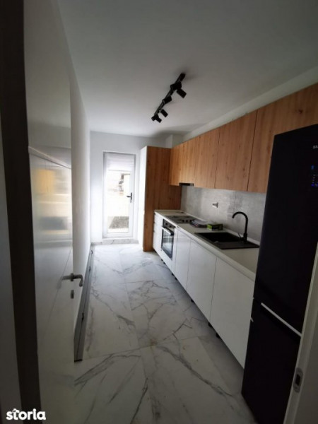 Apartament 3 camere decomandat cu 2 bai bloc nou Kaufland-Pacurari