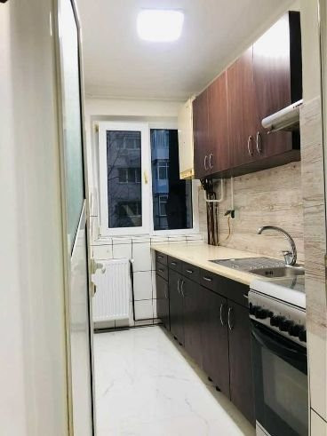 Apartament 2 camere, zona Alexandru cel Bun