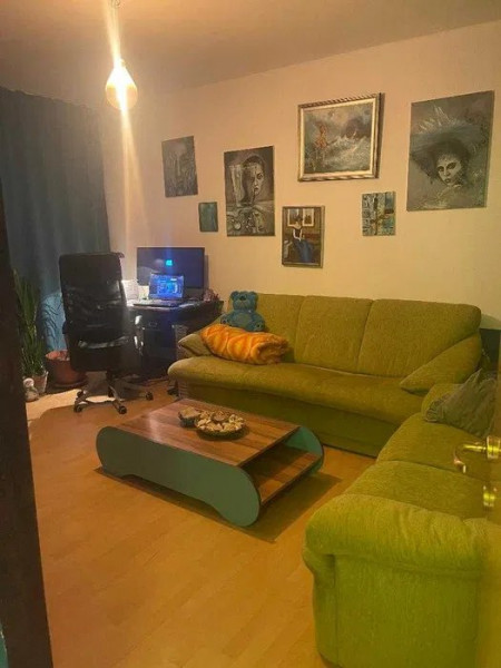 Podu Ros- Palas,  apartament 3 cam decomandat 