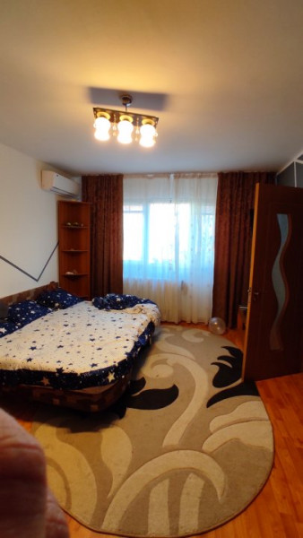 Apartament 2 camere, zona Zimbru