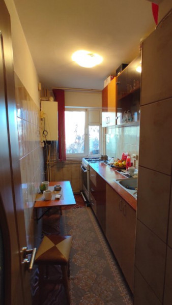 Apartament 2 camere, zona Zimbru