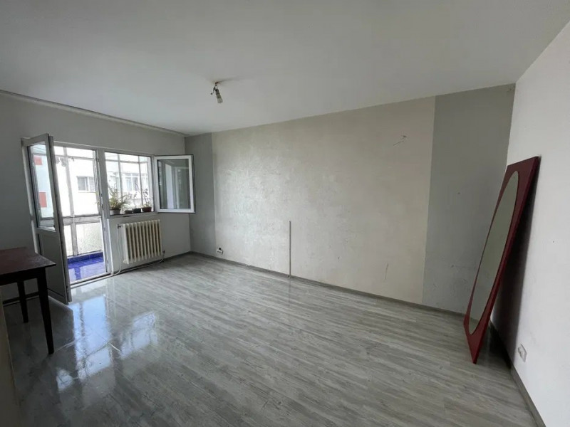 Apartament 3 camere, zona Dacia