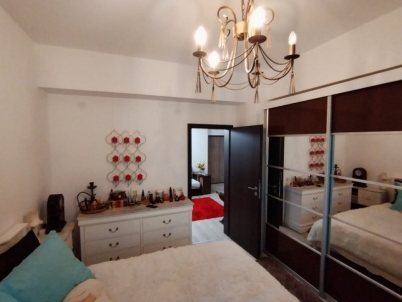 Pacurari- Bloc Nou- apartament 3 camere 