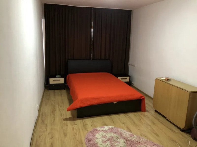 Apartament 2 camere, 65mp, decomandat, Selgros, etaj intermediar