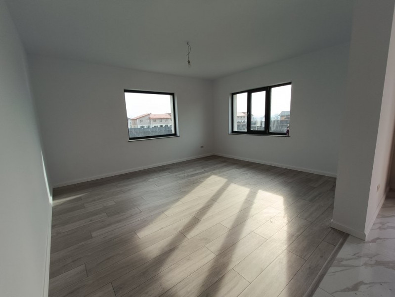Casă 4 Camere, 2 Băi, Beci - Valea Lupului, Iasi