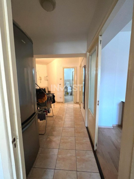 Apartament 2 camere decomandat, etaj2, zona Zimbru-Rond