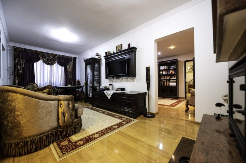 Apartament 4 camere, LUX, zona Alexandru-Piata Voievozilor