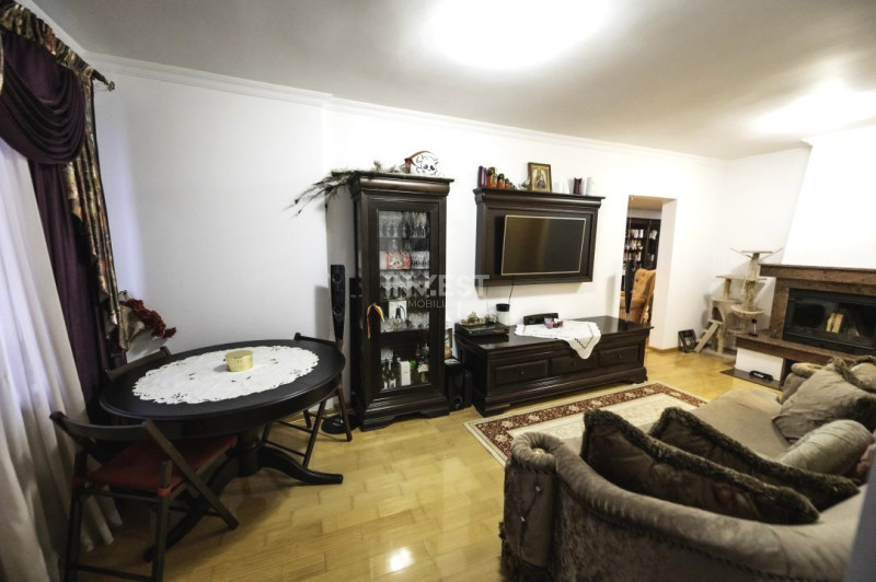 Apartament 4 camere, LUX, zona Alexandru-Piata Voievozilor