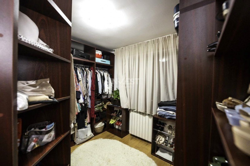 Apartament 4 camere, LUX, zona Alexandru-Piata Voievozilor