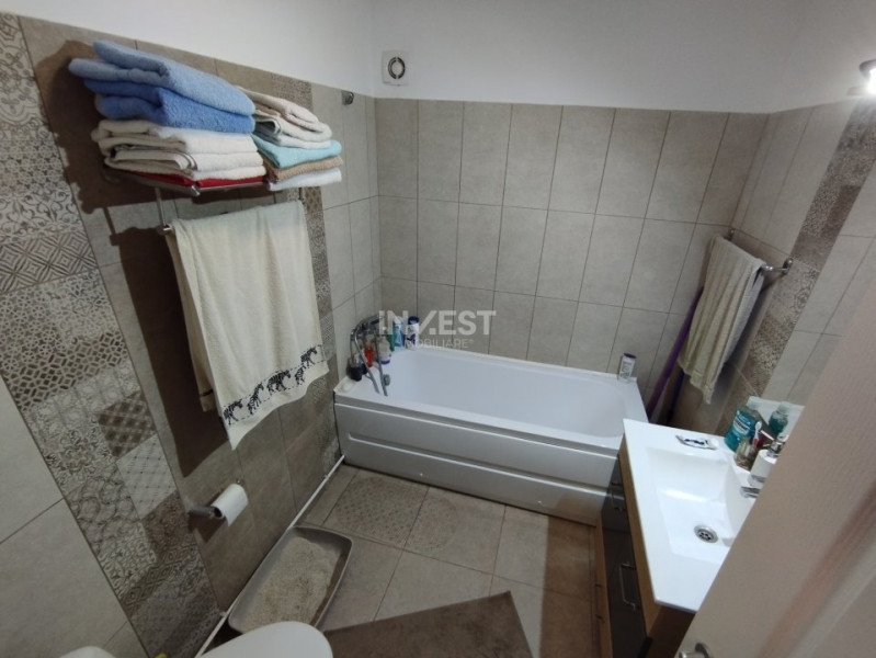 2 CAMERE  MOBILAT ROND PACURARI