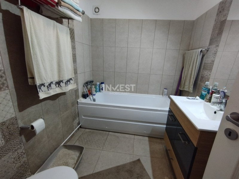 2 CAMERE  MOBILAT ROND PACURARI