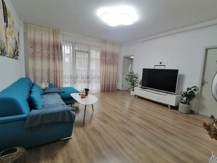 3 CAMERE MOBILAT+BOXA+TERASA ROND PACURARI