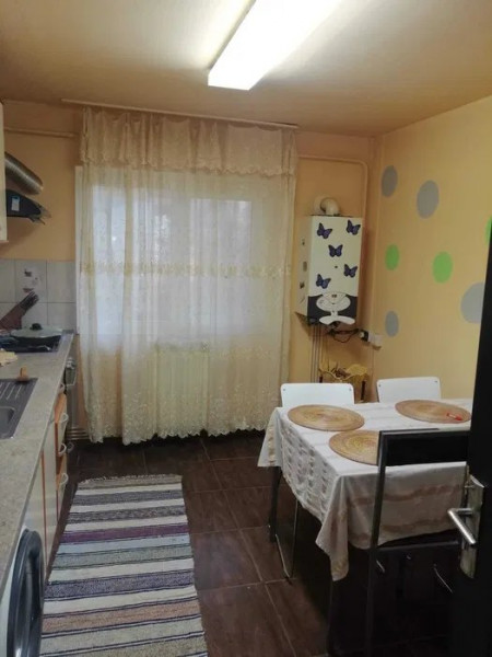 62000, apartament,3 cam ,D ,2 bai ,75 mp utili LUNCA CETATUII