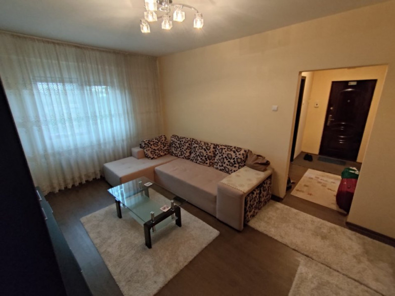 Gara-Apartament 3 camere 2 bai Pasaj Octav Bancila