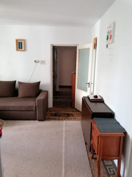 Alexandru cel Bun- apartament 4 camere - 95.000 euro 