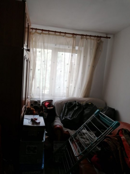 Alexandru cel Bun- apartament 4 camere - 95.000 euro 