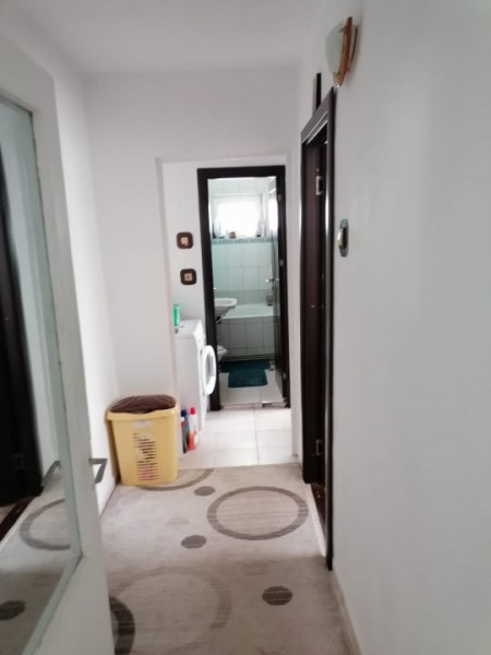 Alexandru cel Bun- apartament 4 camere - 95.000 euro 