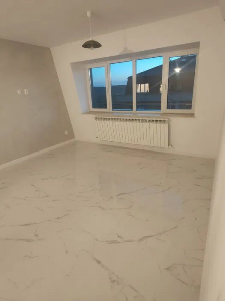 Rond Canta-Apartament 3 camere decomandat renovat 2023