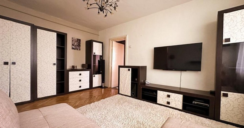 Podu Ros-Tesatura-  apartament cu 2 camere 