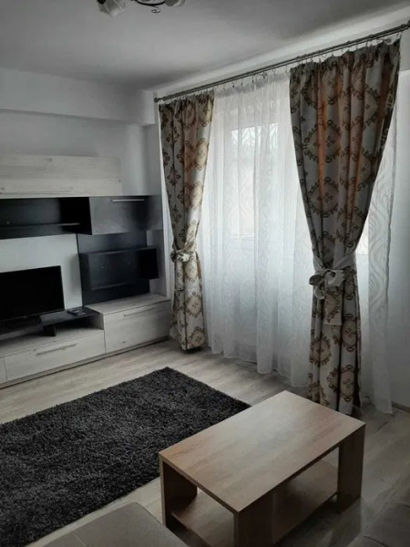 Platou Galata - apartament 2 camere decomandat