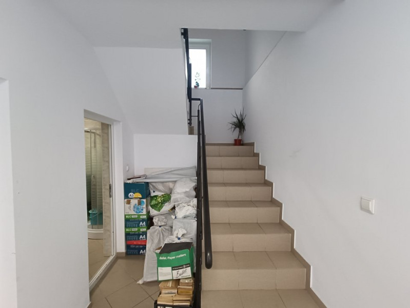 Spatiu birou 123mp, 6 incapari zona Garii - Elytis