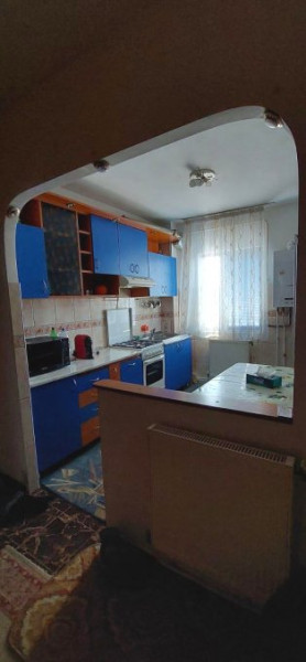 Apartament 3 camere decomandat - bloc fără risc - rond Podu Roș 