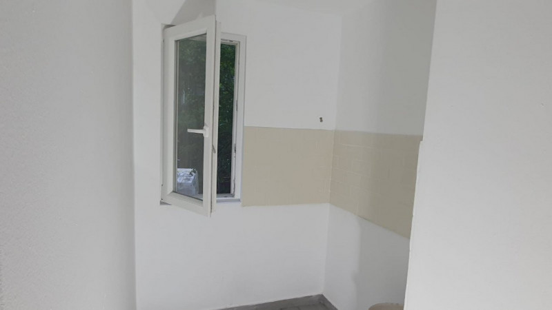Apartament 3 camere - parter - Podu Roș