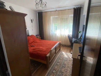 Apartament 4 camere - Podu Ros