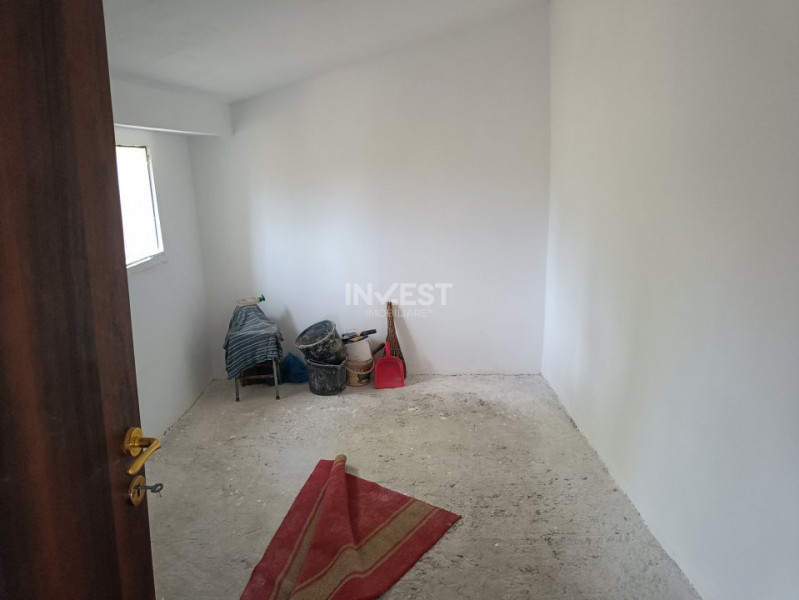 Casa cu 1688mp in zona Iepureni (Movileni) IASI