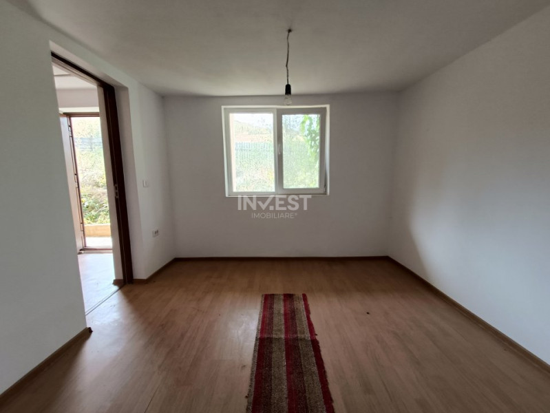 Casa cu 1688mp in zona Iepureni (Movileni) IASI