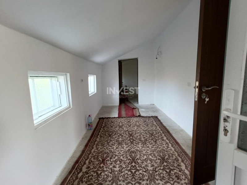 Casa cu 1688mp in zona Iepureni (Movileni) IASI