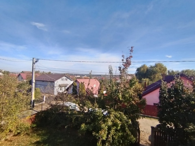 Vila P+1, 4 camere, 2 bai, Garaj, 450 mp teren - Lunca Cetatuii