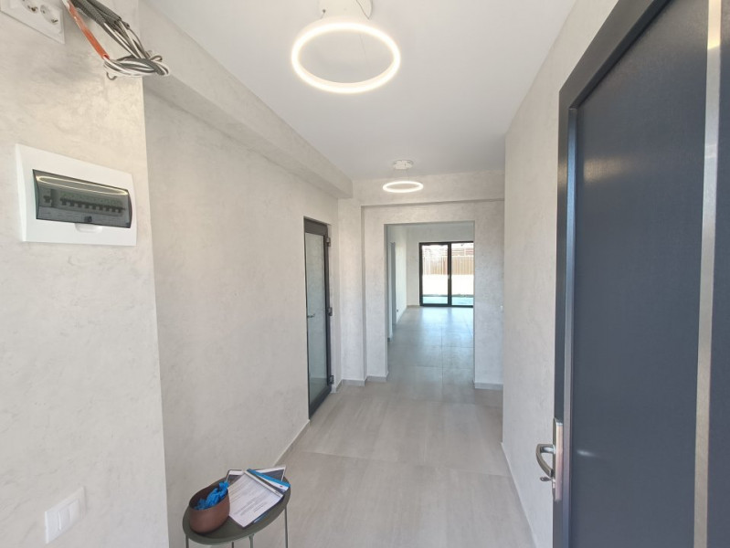 Vila 5 camere, garaj, 644mp teren. Popas Pacurari- V Lupului