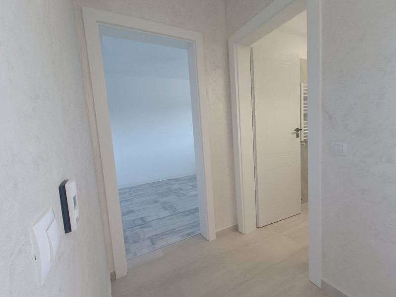 Vila 5 camere, garaj, 644mp teren. Popas Pacurari- V Lupului
