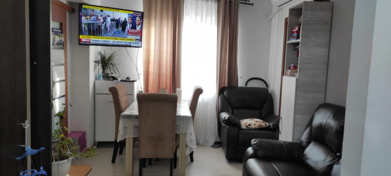 Apartament cu 3 camere, Et 1 + loc de parcare zona Canta, IASI