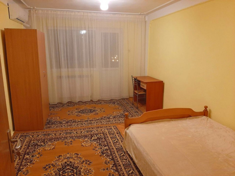 Apartament 2 camere decomandat - Piața Nicolina - Iași